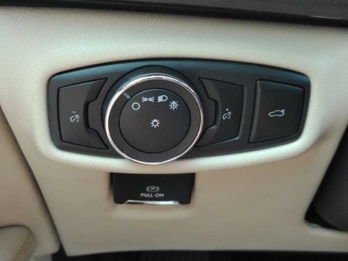 Used 2019 Lincoln MKZ Premiere FWD image 35