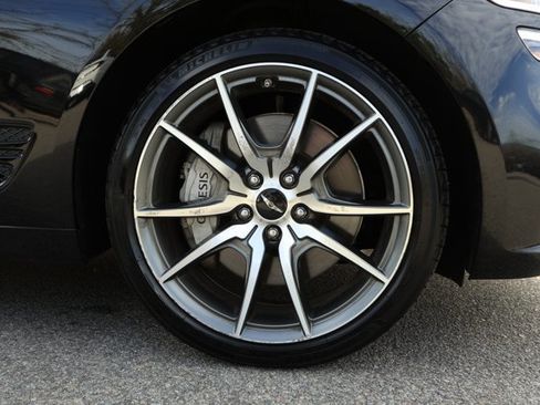 Used 2025 Genesis G70 2.5T image 5