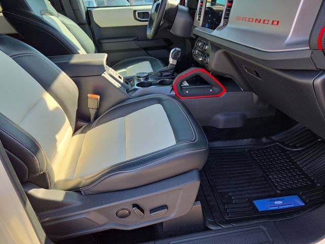 Used 2026 Ford Bronco Outer Banks w/ Sasquatch Package AWD/4WD image 29