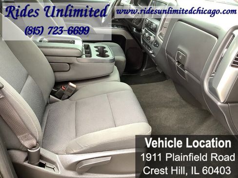 Used 2017 Chevrolet Silverado 1500 LT w/ Midnight Edition AWD/4WD image 32