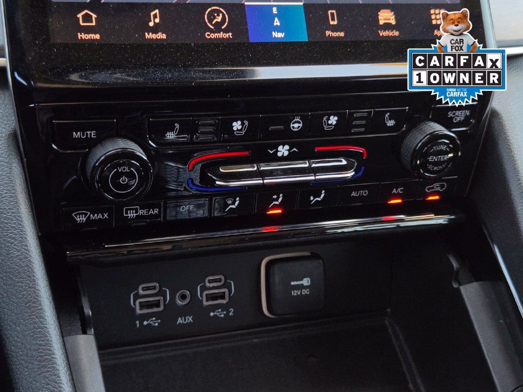 Used 2023 Jeep Grand Cherokee Limited w/ Luxury Tech Group II RWD image 16