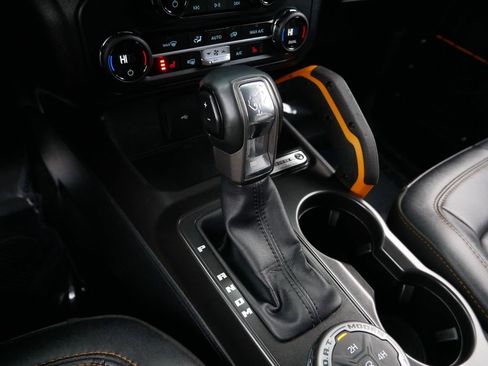 Used 2023 Ford Bronco Badlands w/ Sasquatch Package image 22