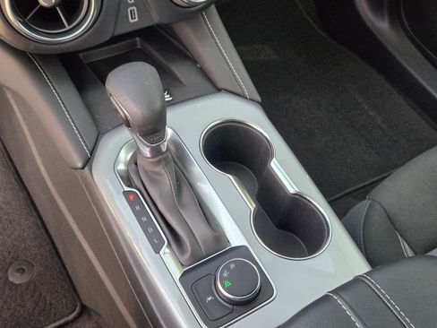 Certified 2024 Chevrolet Blazer LT w/ Convenience Package image 20