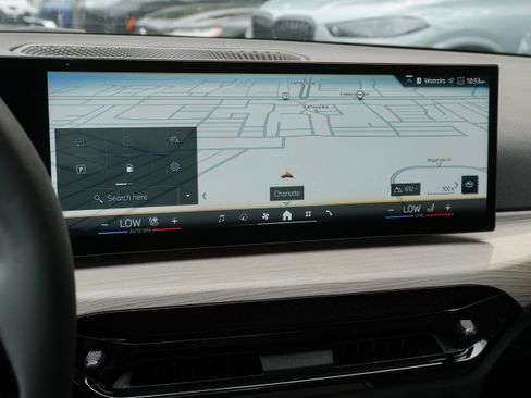 Certified 2025 BMW 330i Sedan RWD image 24
