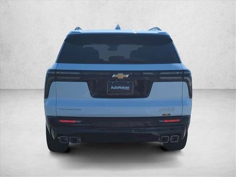 New 2026 Chevrolet Traverse High Country FWD image 8