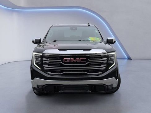 Used 2025 GMC Sierra 1500 SLT image 12
