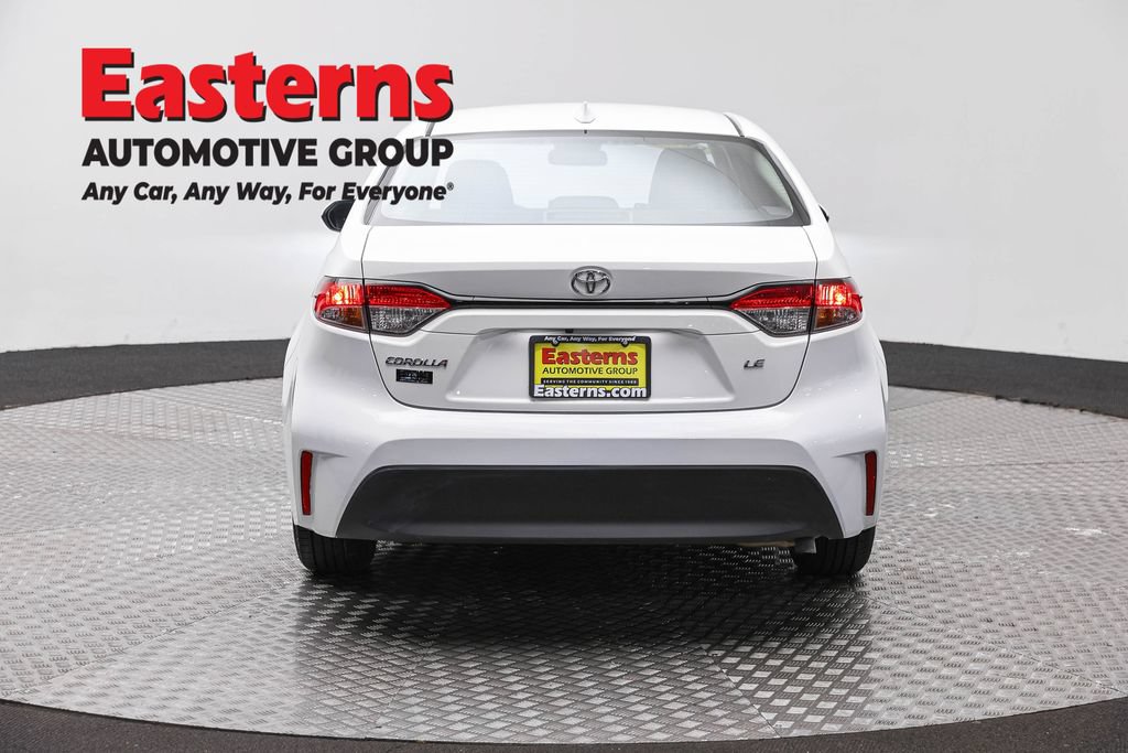 Used 2024 Toyota Corolla LE FWD image 8