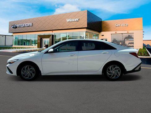 New 2025 Hyundai Elantra Blue image 3