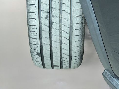 Used 2021 Mercedes-Benz GLE 350 4MATIC w/ Premium Package image 41