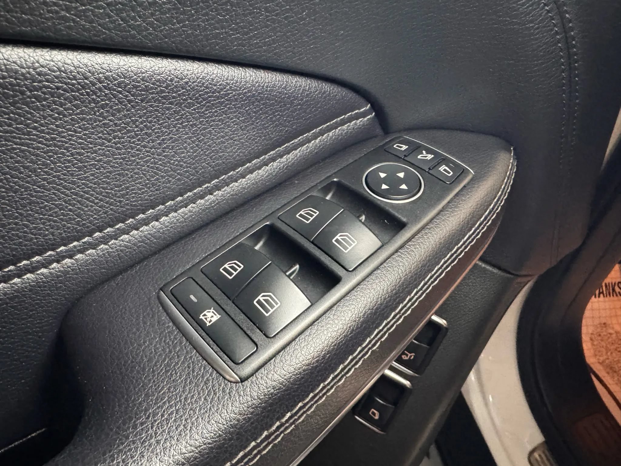 Used 2018 Mercedes-Benz GLS 550 4MATIC w/ Driver Assistance Package image 28