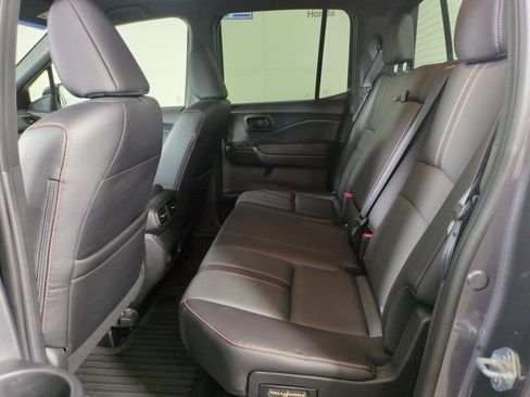 Certified 2025 Honda Ridgeline TrailSport image 29