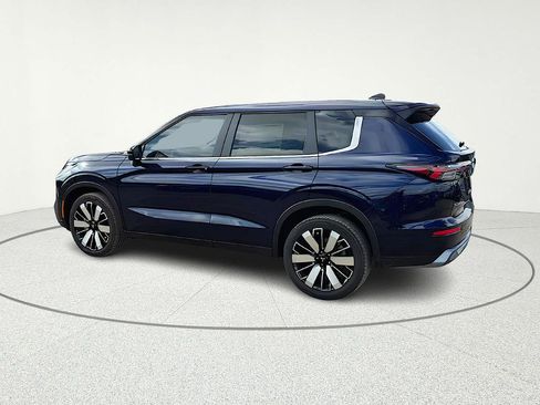 New 2026 Mitsubishi Outlander SE AWD/4WD image 4