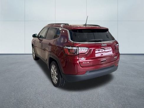 Used 2022 Jeep Compass Latitude w/ Sun and Sound Group image 3