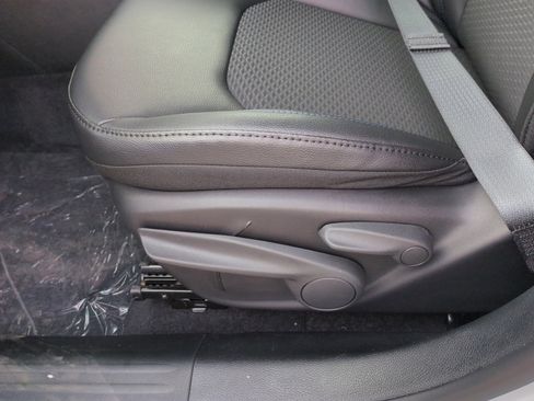 New 2026 Jeep Compass Latitude image 14