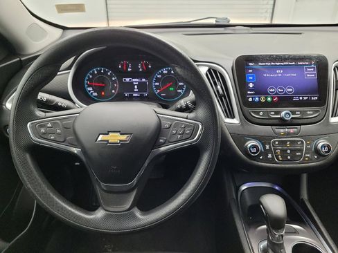Used 2022 Chevrolet Malibu LT FWD image 22