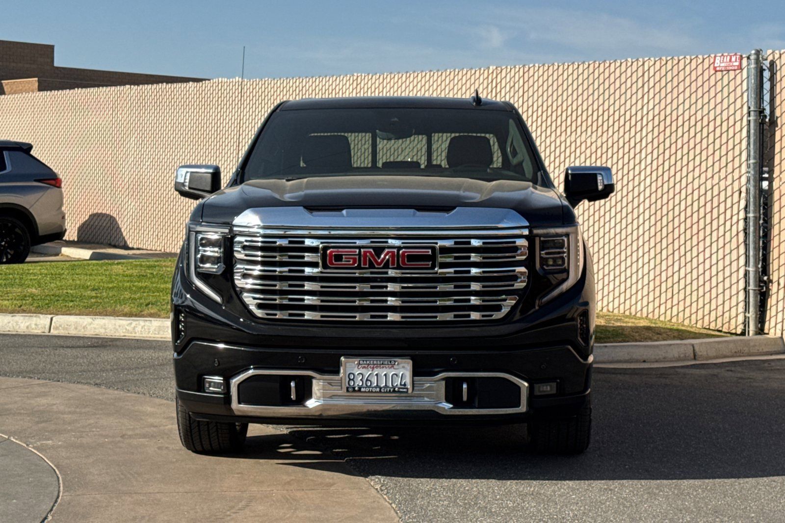 Certified 2023 GMC Sierra 1500 Denali w/ Denali Reserve Package AWD/4WD image 9
