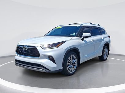 Used 2022 Toyota Highlander Platinum