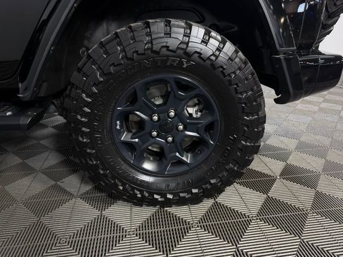 Used 2024 Jeep Wrangler High Altitude AWD/4WD image 12
