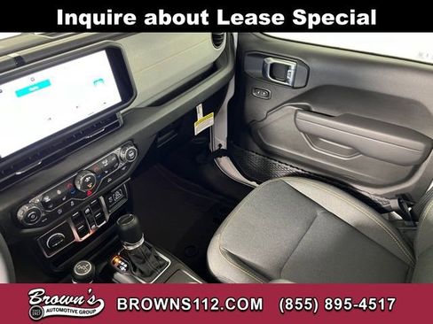 Used 2026 Jeep Gladiator Sport image 35