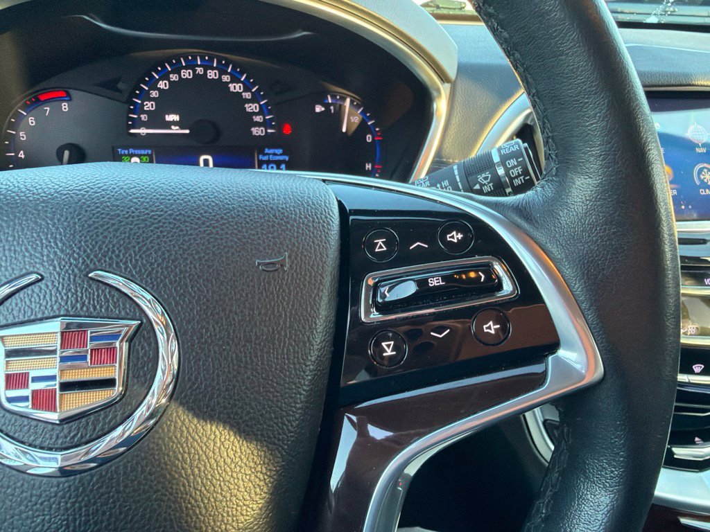 Used 2016 Cadillac SRX Luxury w/ Driver Awareness Package AWD/4WD image 4