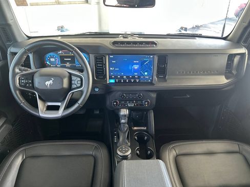 Used 2025 Ford Bronco Badlands AWD/4WD image 15
