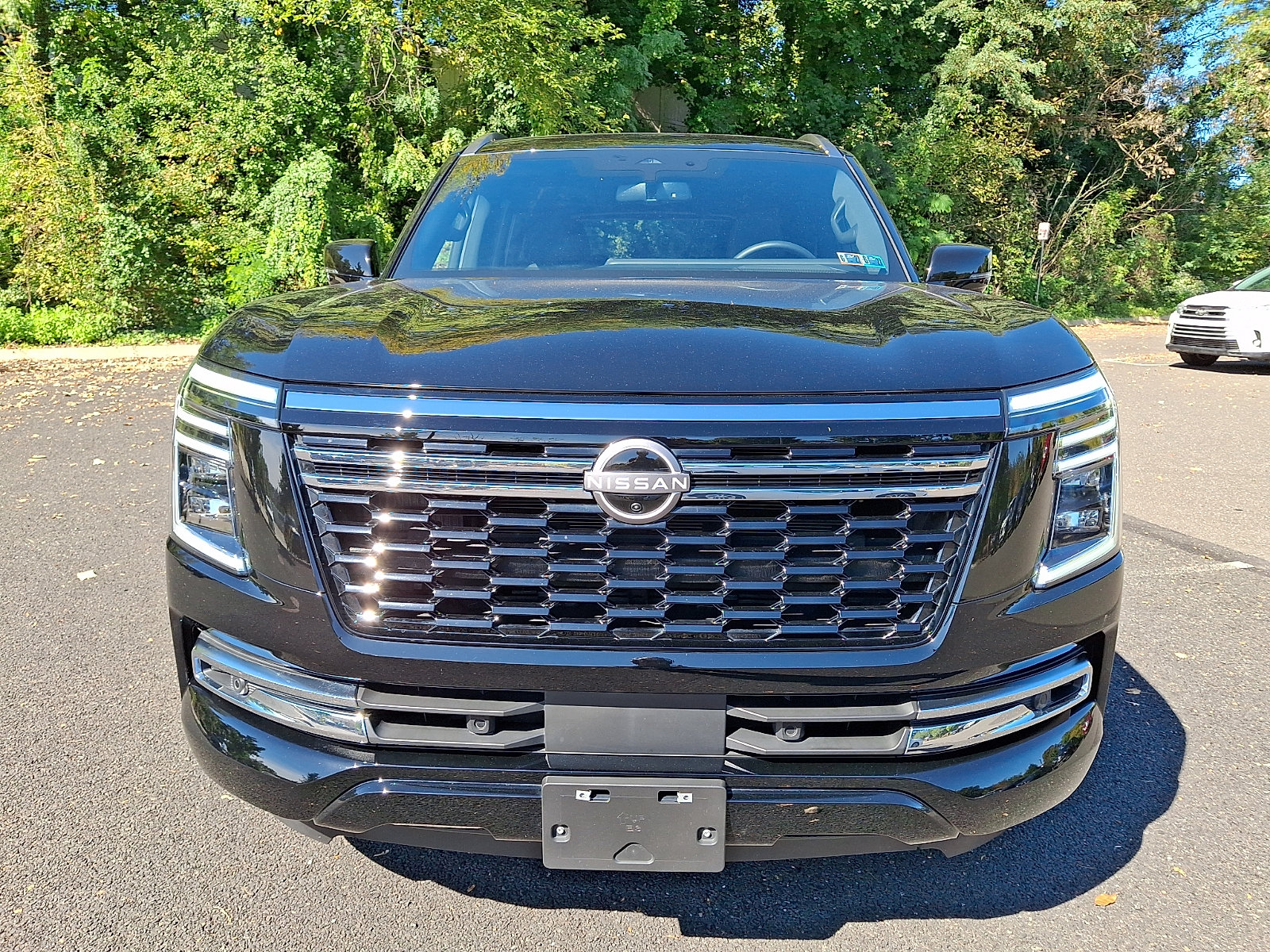 Certified 2025 Nissan Armada SL w/ Captain's Chari Seat Package AWD/4WD image 2