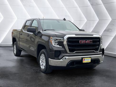 Used 2021 GMC Sierra 1500 w/ Sierra Value Package image 8