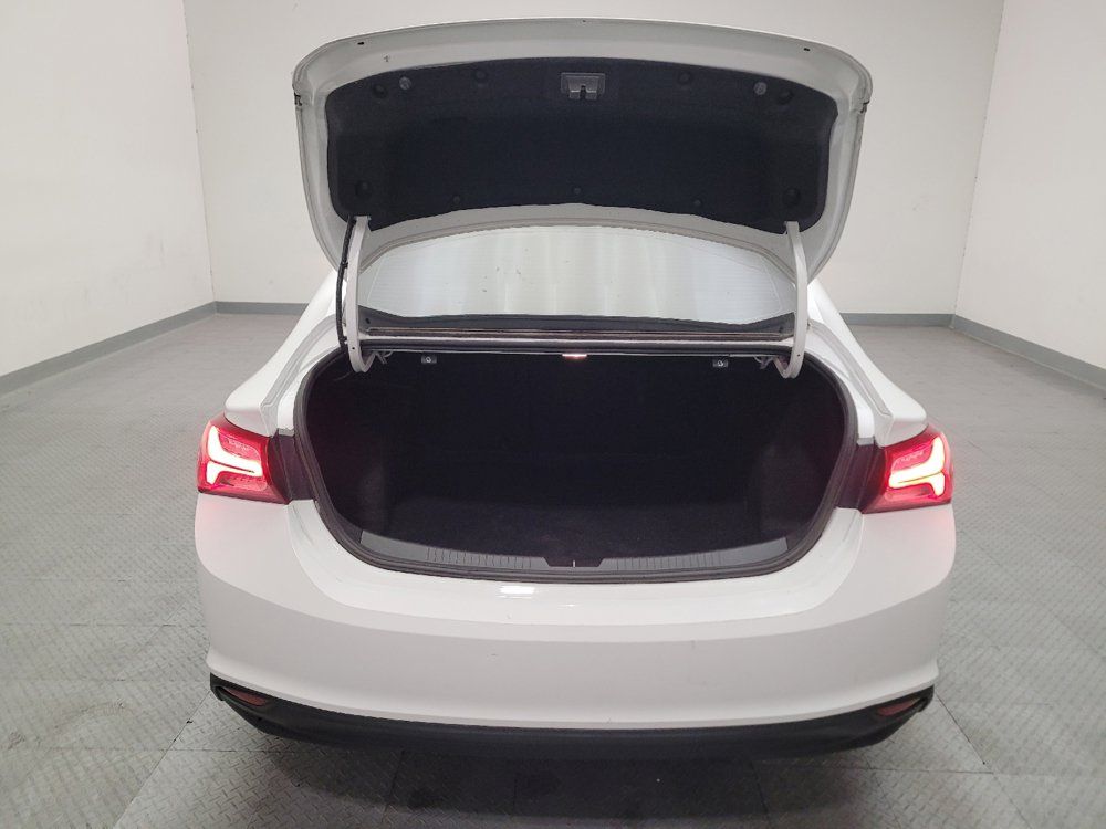 Used 2022 Chevrolet Malibu LT FWD image 29