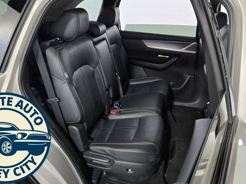 Used 2024 MAZDA CX-90 3.3 Turbo w/ Preferred Plus image 39