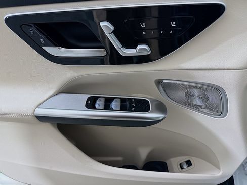 New 2026 Mercedes-Benz GLC 300 4MATIC image 18