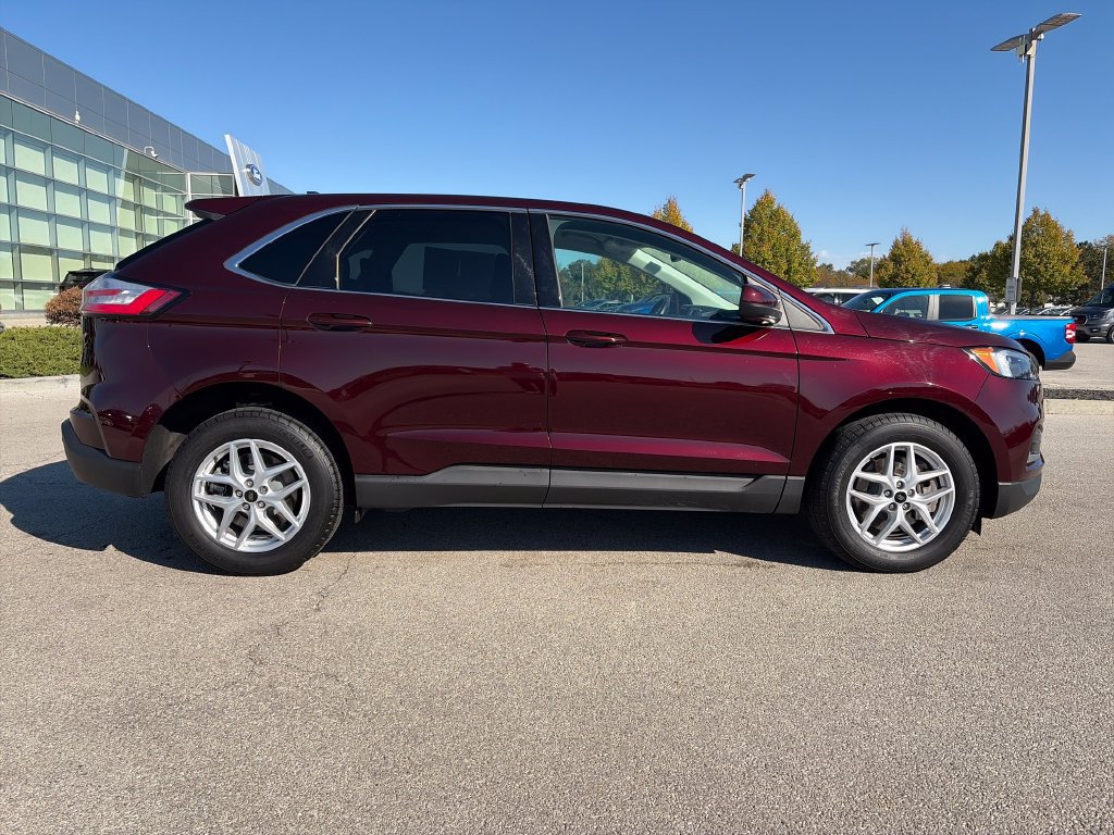 Used 2024 Ford Edge SEL w/ Convenience Package AWD/4WD image 8