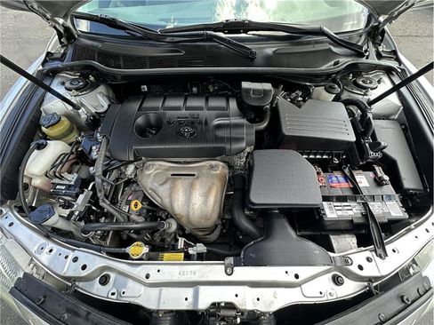 Used 2011 Toyota Camry FWD image 26