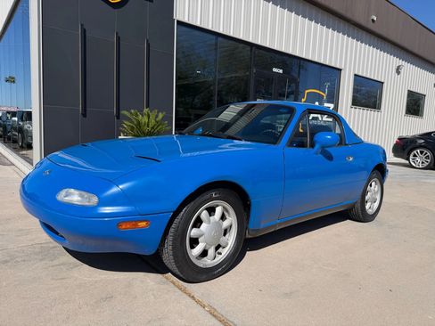 Used 1993 MAZDA MX-5 Miata Limited Edition image 5