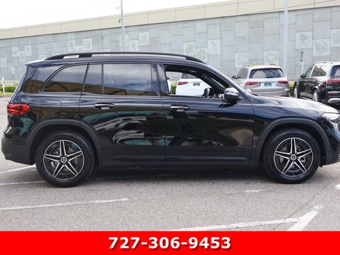 Certified 2024 Mercedes-Benz EQB 300 4MATIC image 11