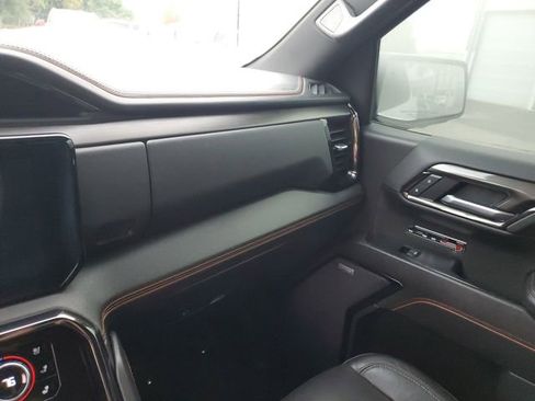 Used 2022 GMC Sierra 1500 AT4 w/ AT4 Premium Package image 26