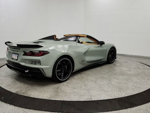 Used 2024 Chevrolet Corvette E-Ray w/ Stealth Interior Trim Package AWD/4WD image 5