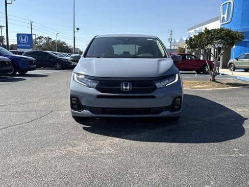 New 2026 Honda Odyssey Elite image 3