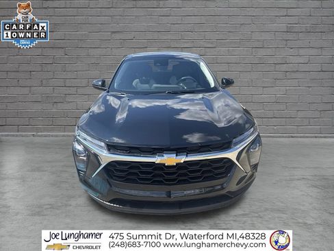 Used 2024 Chevrolet Trax LS w/ LS Convenience Package FWD image 9