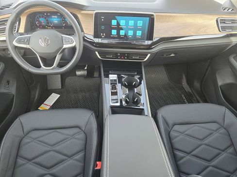 New 2026 Volkswagen Atlas SE image 21