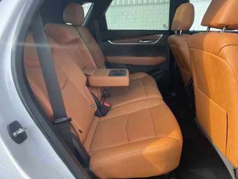 Used 2022 Cadillac XT5 Premium Luxury image 15