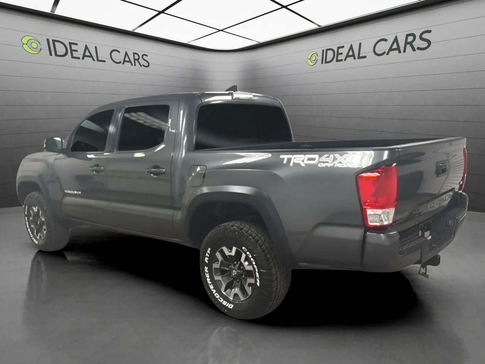 Used 2019 Toyota Tacoma TRD Off-Road w/ Technology Package AWD/4WD image 7