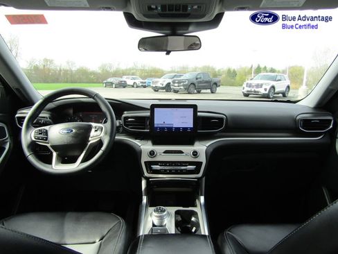 Certified 2023 Ford Explorer XLT w/ Equipment Group 202A AWD/4WD image 18