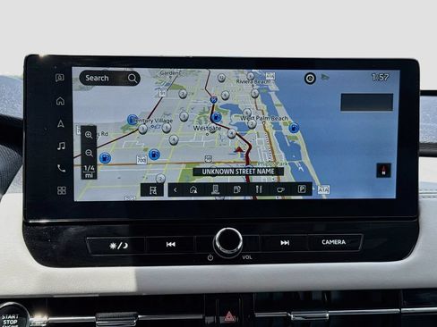 Used 2025 Mitsubishi Outlander SE FWD image 14