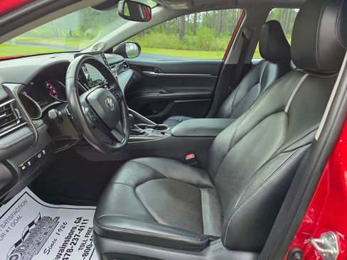 Used 2023 Toyota Camry XSE w/ Navigation Package FWD image 14