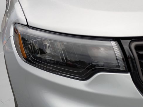 New 2026 Jeep Compass Latitude AWD/4WD image 10