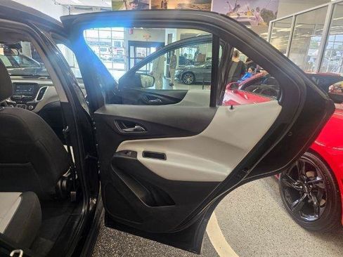 Used 2018 Chevrolet Equinox LS AWD/4WD image 33