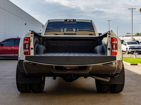 Used 2024 RAM 3500 Limited w/ Towing Technology Group AWD/4WD image 3