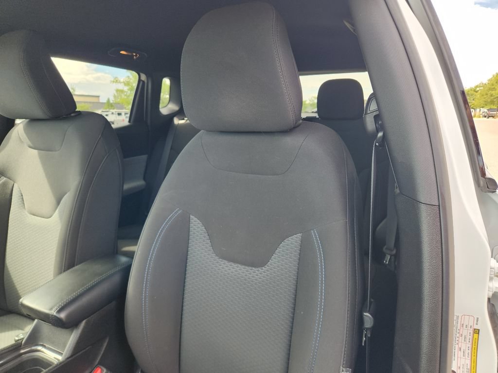 Used 2024 Jeep Compass Sport AWD/4WD image 11