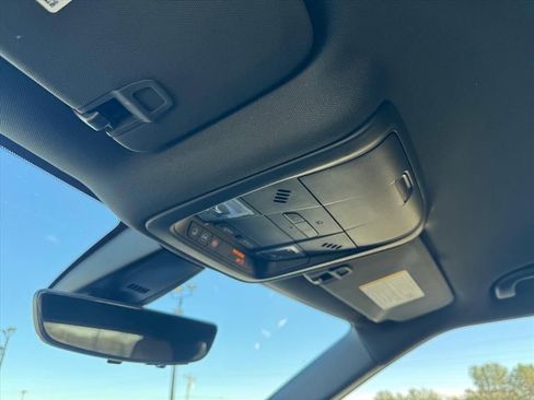 Used 2020 Chevrolet Blazer Premier w/ Driver Confidence II Package image 27