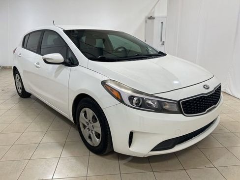 Used 2017 Kia Forte LX image 7